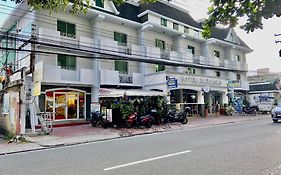 Hotel Euroasia By Bluebookers